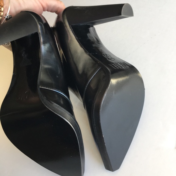 Diesel Ladies Ankle Boot - Picture 3 of 8